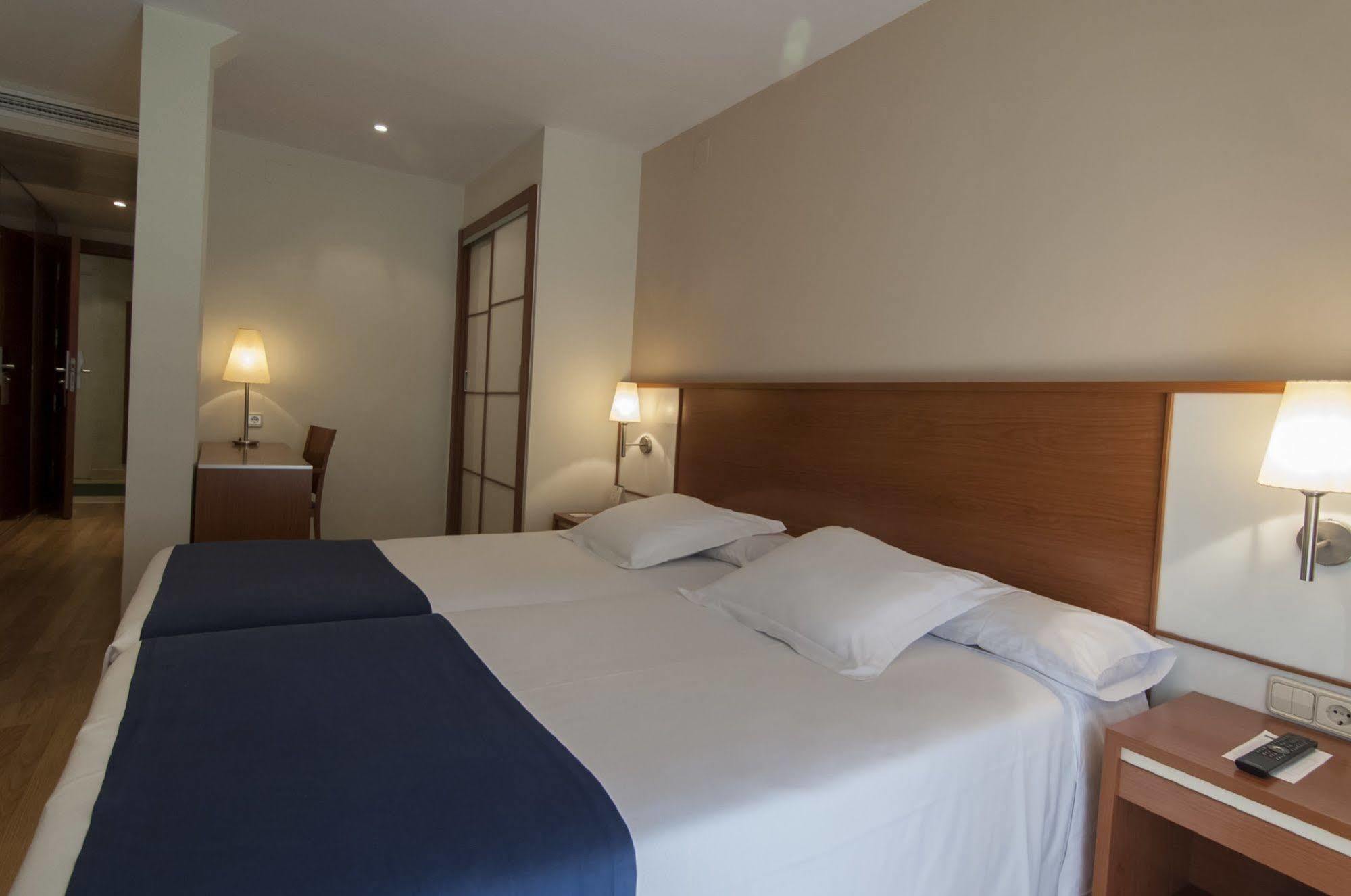 Hotel Rh Sorolla Centro Valence Extérieur photo