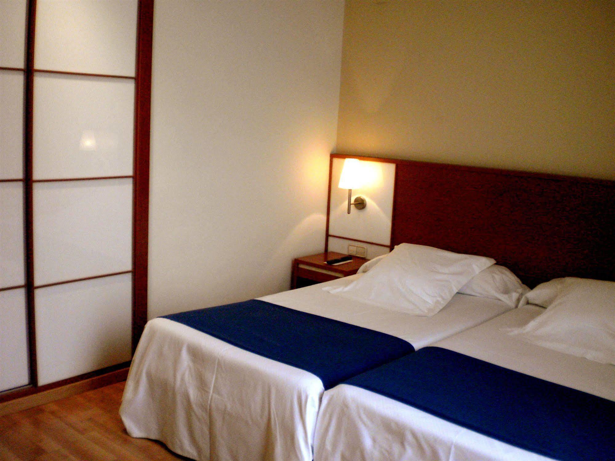 Hotel Rh Sorolla Centro Valence Extérieur photo